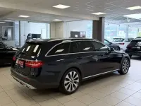 Gebraucht Mercedes E220 All-Terrain 194 PS (142 kW) 2018 Cavansitblau met. Kombi