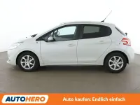 Gebraucht Peugeot 208 Style 99 PS (72 kW) 2015 Weiß Kleinwagen