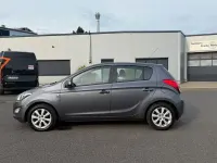 Gebraucht Hyundai i20 Classic 86 PS (63 kW) 2015 Grau Limousine