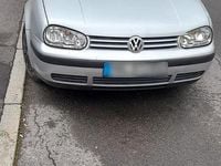 Second-hand VW Golf IV 102 CP (75 kW) 2002 Argintiu Berlinǎ