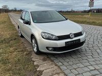 Gebraucht VW Golf VII 105 PS (77 kW) 2012 Silber Limousine