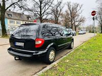 Gebraucht Chrysler Voyager 147 PS (108 kW) 2005 Schwarz Van / Kleinbus