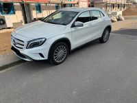 Gebraucht Mercedes GLA200 156 PS (114 kW) 2016 Weiß SUV