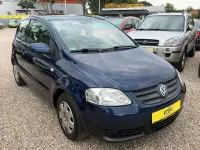 Gebraucht VW Fox Basis 54 PS (39 kW) 2010 Indigoblau perleffekt Kleinwagen