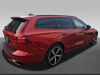 Gebraucht Volvo V60 Plus 197 PS (144 kW) 2025 Rot Kombi