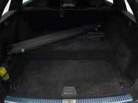 Gebraucht Mercedes E300 Avantgarde 211 PS (155 kW) 2022 Schwarz Limousine