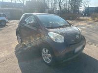 Gebraucht Toyota iQ 67 PS (49 kW) 2009 Violet Kleinwagen