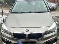 Gebraucht BMW 218 Active Tourer 136 PS (100 kW) 2015 Grau Van / Kleinbus