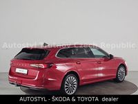 Gebraucht Skoda Superb LAURIN & KLEMENT 193 PS (141 kW) 2024 Rot Kombi