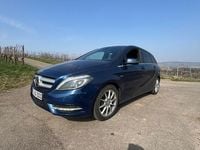 Gebraucht Mercedes B200 156 PS (114 kW) 2012 Blau Van / Kleinbus
