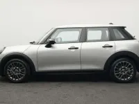 Używany Mini Cooper Classic 156 KM (114 kW) 2024 Szary Hatchback