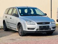 Gebraucht Ford Focus Trend 101 PS (74 kW) 2005 Silber Kombi
