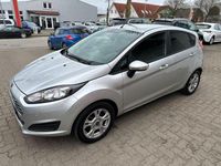 Gebraucht Ford Fiesta SYNC Edition 80 PS (58 kW) 2014 Silber Kleinwagen