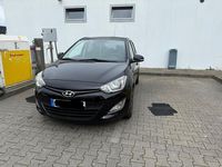 Gebraucht Hyundai i20 GO! 75 PS (55 kW) 2014 Schwarz Kleinwagen