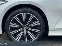 Gebraucht BMW 320 190 PS (139 kW) 2024 Weiß Limousine
