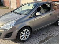 Gebraucht Opel Corsa Active 69 PS (50 kW) 2013 Muskatgrau/muskat braun(m2) Kleinwagen