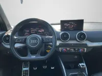Gebraucht Audi Q2 Ambiente 150 PS (110 kW) 2021 Gletscherweiß metallic (metallic) SUV