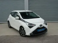 Gebraucht Toyota Aygo Connect Style 72 PS (52 kW) 2018 Weiß Kleinwagen