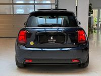 Gebraucht Mini Cooper SE 135 kW (184 PS) 2023 Schwarz Kleinwagen