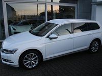 Gebraucht VW Passat Highline 150 PS (110 kW) 2018 Weiß Kombi