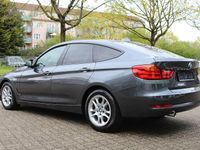 Gebraucht BMW 318 143 PS (105 kW) 2014 Grau Limousine