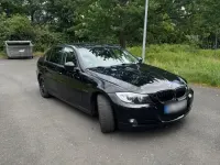 Gebraucht BMW 320 184 PS (135 kW) 2011 Schwarz Limousine
