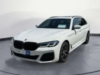 Gebraucht BMW 530 Performance 286 PS (210 kW) 2023 Alpinweiß uni Kombi