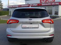 Gebraucht Ford Focus Titanium 120 PS (88 kW) 2018 Grau Kombi