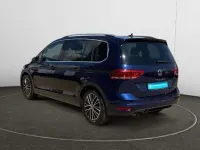 Gebraucht VW Touran Highline 150 PS (110 kW) 2023 Atlantik blue metallic Van / Kleinbus