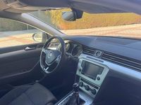 Second-hand VW Passat Comfortline 150 CP (110 kW) 2016 Albastru Break