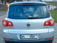 Gebraucht VW Tiguan 140 PS (102 kW) 2009 Silber SUV