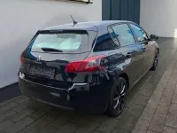 Gebraucht Peugeot 308 Active 131 PS (96 kW) 2018 Schwarz Limousine