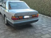 Second-hand Mercedes E250 90 CP (66 kW) 1988 Argintiu Berlinǎ