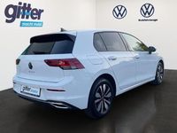 Gebraucht VW Golf VIII Move 131 PS (96 kW) 2023 Weiß (pure white) Limousine