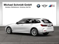 Gebraucht BMW 330 M Sport 286 PS (210 kW) 2025 Alpinweiß uni Kombi