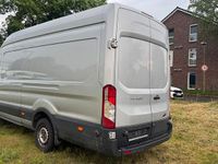 Gebraucht Ford Transit Trend 131 PS (96 kW) 2022 Silber Van / Kleinbus
