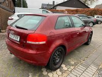 Gebraucht Audi A3 Attraction 102 PS (75 kW) 2004 Rot Limousine