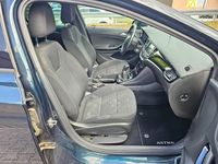 Gebraucht Opel Astra Dynamic 160 PS (117 kW) 2016 Grün Kombi