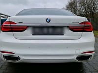 gebraucht BMW 750 i xDrive 2018