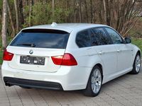 Gebraucht BMW 325 M Sport 218 PS (160 kW) 2011 Weiß Limousine