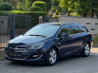 Gebraucht Opel Astra Sport 131 PS (96 kW) 2013 Blau Kombi