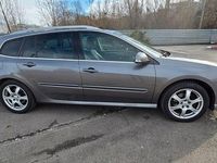 Gebraucht Renault Laguna GrandTour Dynamique 150 PS (110 kW) 2011 Grau Kombi
