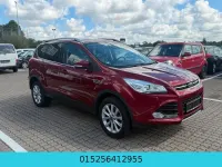 Usado Ford Kuga Titanium 150 HP (110 kW) 2016 Vermelho SUV