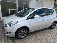 Gebraucht Hyundai ix20 Passion 125 PS (91 kW) 2017 Silber Kleinwagen