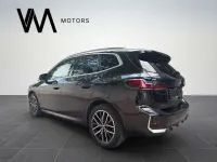 Gebraucht BMW 225 M Sport 245 PS (180 kW) 2024 Saphirschwarz Van / Kleinbus