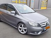 Gebraucht Mercedes B180 122 PS (89 kW) 2014 Grau Van / Kleinbus