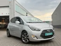 Gebraucht Hyundai ix20 Passion 90 PS (66 kW) 2017 Silber Kleinwagen