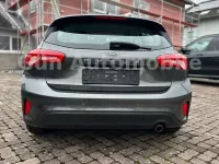 Gebraucht Ford Focus Titanium 150 PS (110 kW) 2021 Magneticgrau (metallic) Limousine