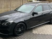 Gebraucht Mercedes E350 AMG 258 PS (189 kW) 2016 Schwarz Kombi
