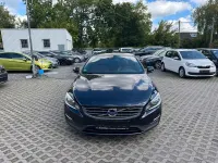 Gebraucht Volvo V60 150 PS (110 kW) 2017 Blau Kombi